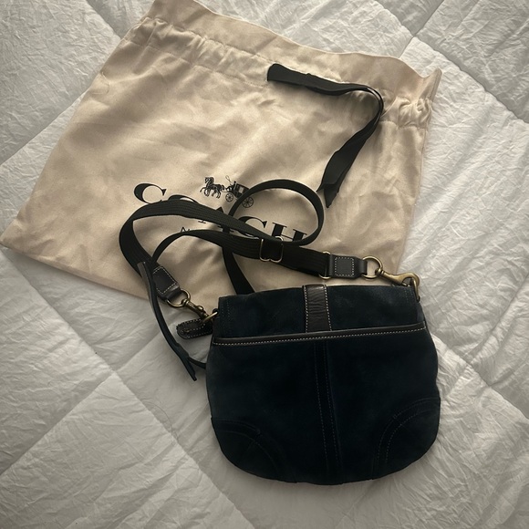 Coach Black Shoulder Bag - Picture 2 of 3